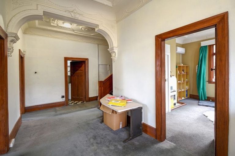 Photo of property in 40 Manor Place, Dunedin Central, Dunedin, 9016