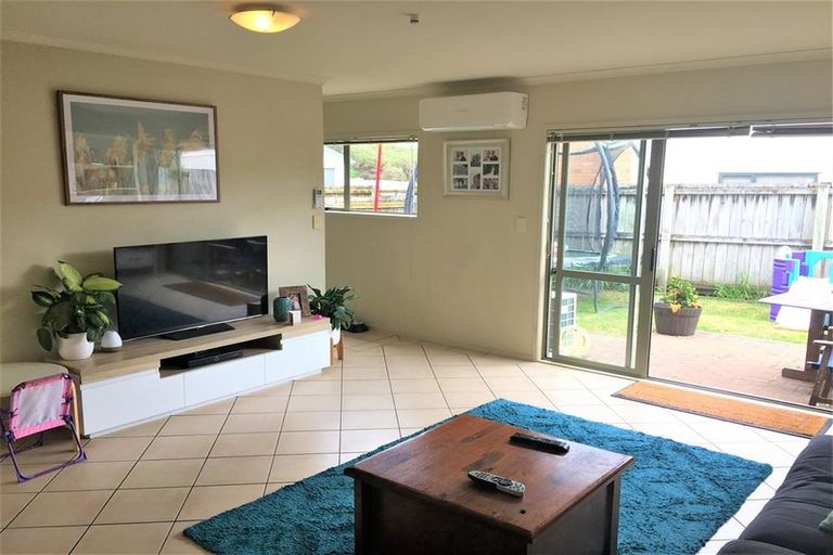 Photo of property in 49 Tiri Tiri Road, Birkdale, Auckland, 0626