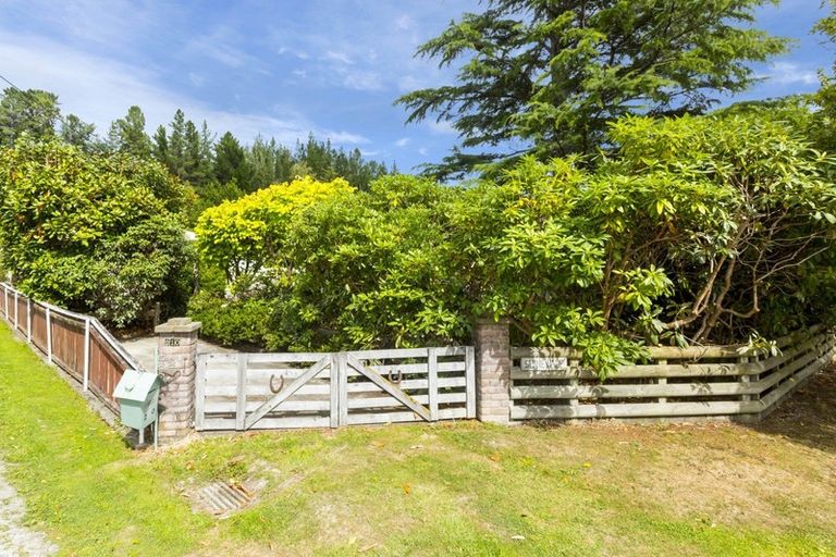 Photo of property in 210 Plateau Road, Te Marua, Upper Hutt, 5018