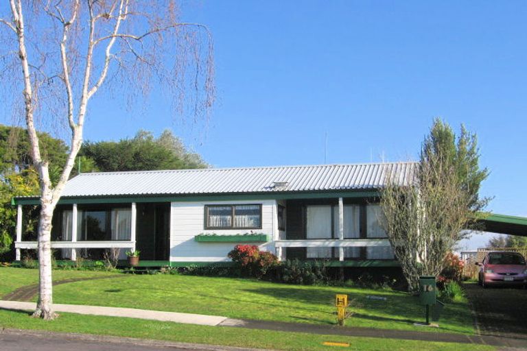 Photo of property in 16 Ngaio Place, Pukete, Hamilton, 3200