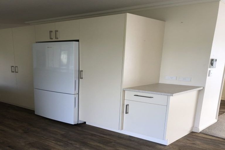 Photo of property in 11 Tainui Street, Levin, 5510