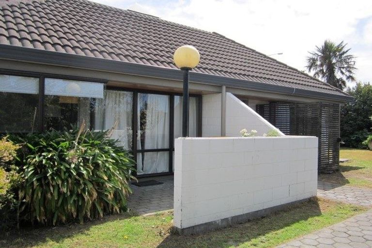 Photo of property in 21a Wairakei Road, Bryndwr, Christchurch, 8052