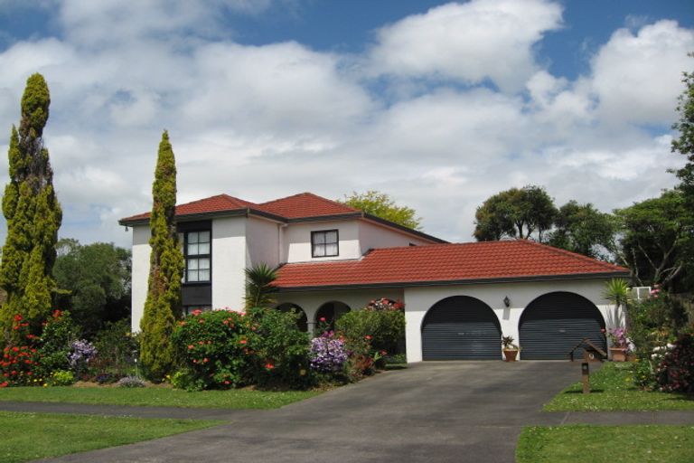 Photo of property in 9 Gardone Terrace, Conifer Grove, Takanini, 2112