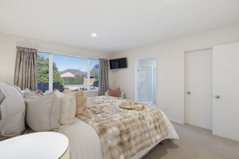 Photo of property in 7 Willowside Place, Amberley, 7410