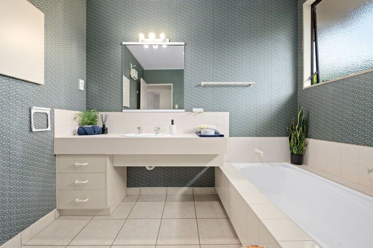 Photo of property in 23a Casey Avenue, Fairfield, Hamilton, 3214