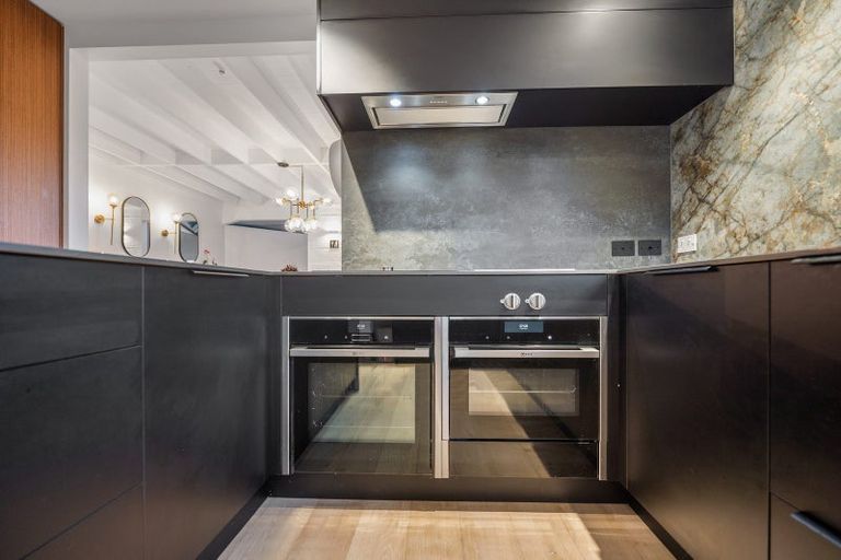 Photo of property in 9 Quebec Road, Milford, Auckland, 0620