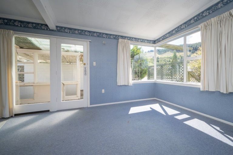 Photo of property in 24 Fache Street, Clyde, 9330