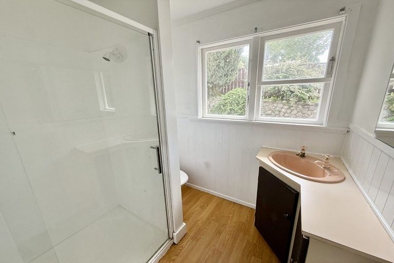 Photo of property in 17 Amundsen Grove, Stokes Valley, Lower Hutt, 5019