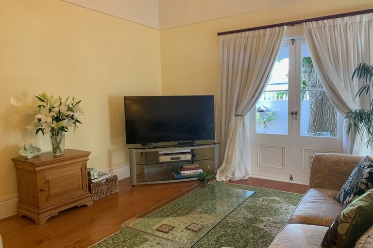 Photo of property in 14 Domain Street, Devonport, Auckland, 0624