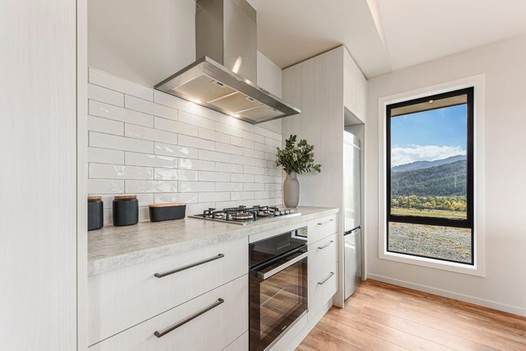 Photo of property in 34 Pineview Way, Motueka, 7196