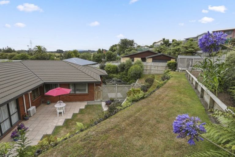 Photo of property in 10 Kororako Grove, Whalers Gate, New Plymouth, 4310