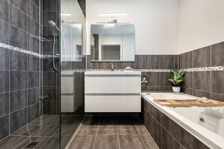 Photo of property in 41 Peddie Street, Taradale, Napier, 4112