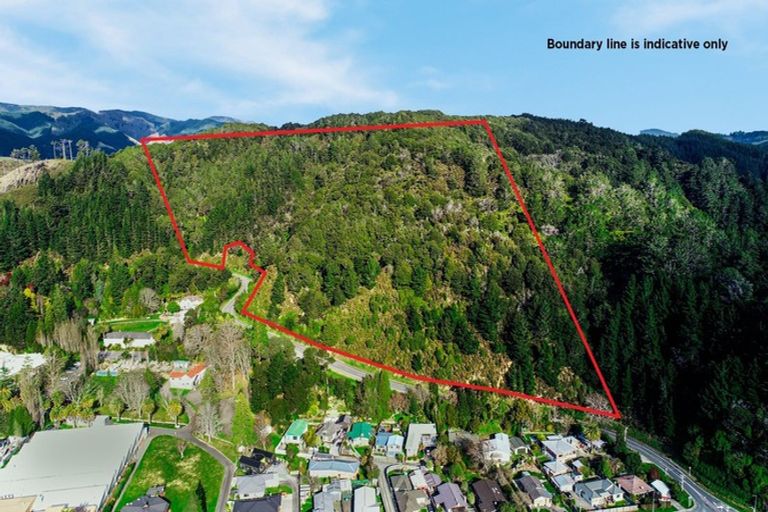 Photo of property in 2 Wallaceville Road, Wallaceville, Upper Hutt, 5018