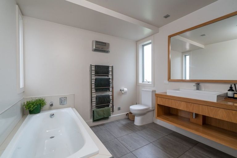 Photo of property in 2 Mccauley Grove, Hilltop, Taupo, 3330