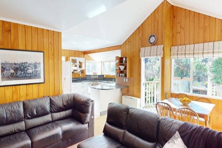 Photo of property in 37 Tyndall Street, Waiwhetu, Lower Hutt, 5010