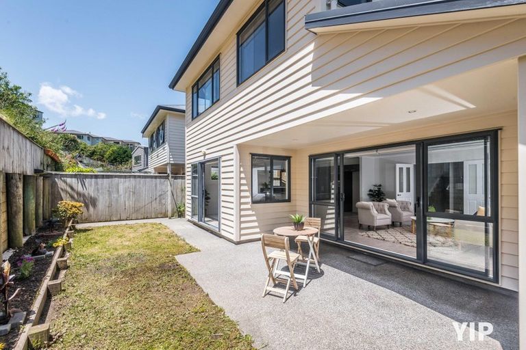Photo of property in 28 Cheetwood Street, Churton Park, Wellington, 6037