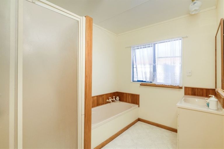 Photo of property in 4 Aldermen Avenue, Papamoa Beach, Papamoa, 3118