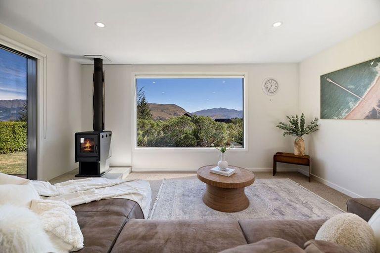 Photo of property in 3 Caithness Court, Jacks Point, Queenstown, 9371