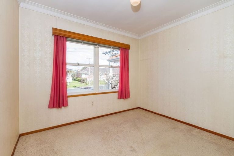 Photo of property in 27 Mcrae Road, Mount Wellington, Auckland, 1060
