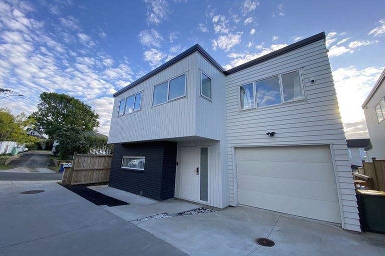 Photo of property in 3a Tui Street, Belmont, Auckland, 0622