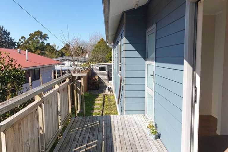 Photo of property in 3 Gazelle Avenue, Beach Haven, Auckland, 0626