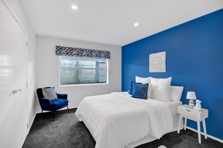 Photo of property in 17a Winstone Place, Highlands Park, New Plymouth, 4312