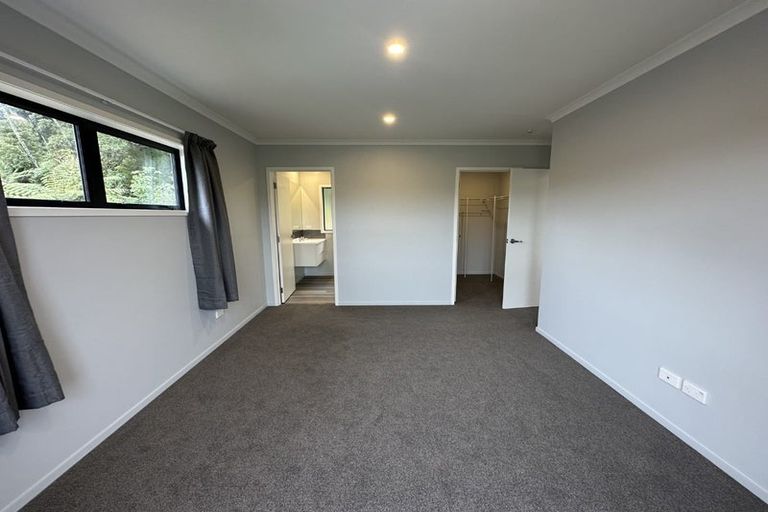 Photo of property in 18 Tieke Place, Horahora, Whangarei, 0110