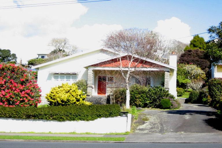 Photo of property in 24 Rimu Street, Strandon, New Plymouth, 4312
