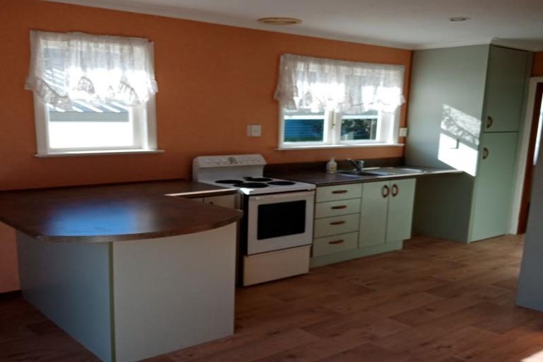 Photo of property in 78 Stokes Valley Road, Stokes Valley, Lower Hutt, 5019