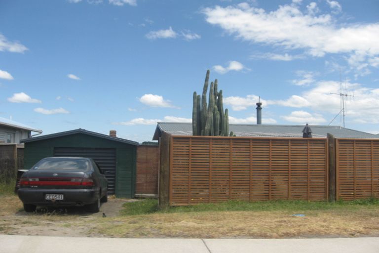 Photo of property in 182 Pukehina Parade, Pukehina, Te Puke, 3189
