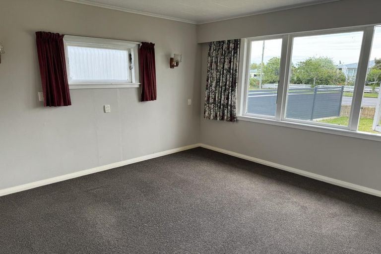 Photo of property in 12 Mersey Street, Rongotea, 4476