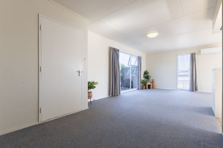 Photo of property in 10 Health Camp Road, Otaki Beach, Otaki, 5512
