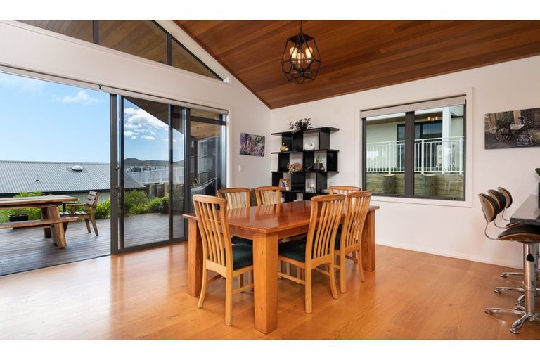 Photo of property in 100 Condor Drive, Pyes Pa, Tauranga, 3112