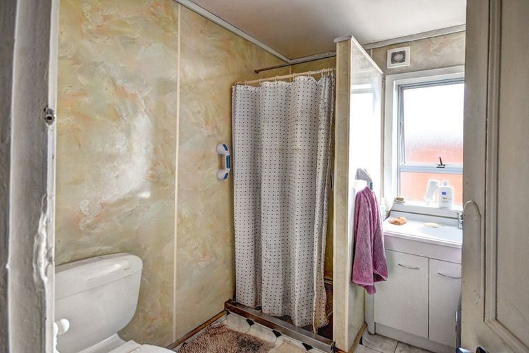 Photo of property in 84 Queens Drive, Saint Kilda, Dunedin, 9012