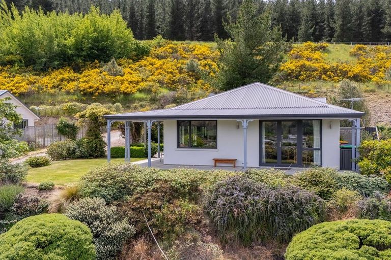 Photo of property in 56 Shields Street, Clyde, 9330