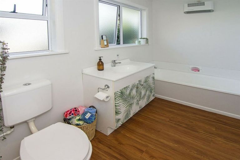 Photo of property in 70 Totara Street, Lansdowne, Masterton, 5810