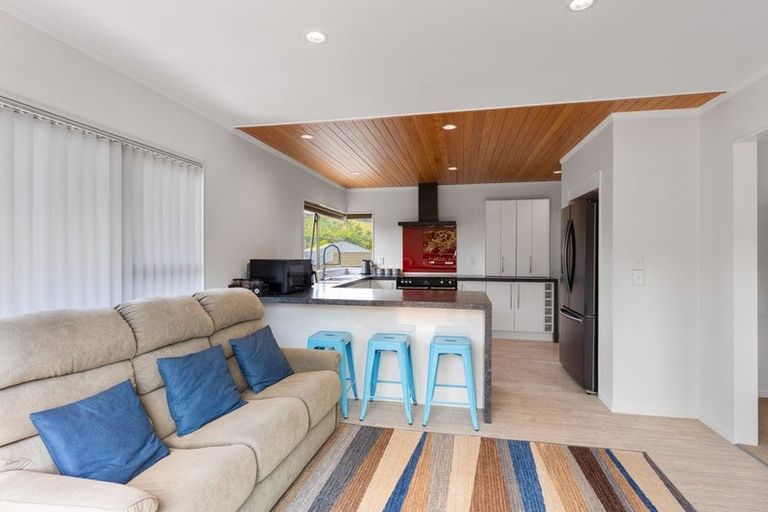 Photo of property in 24 Saint James Court, Paraparaumu, 5032