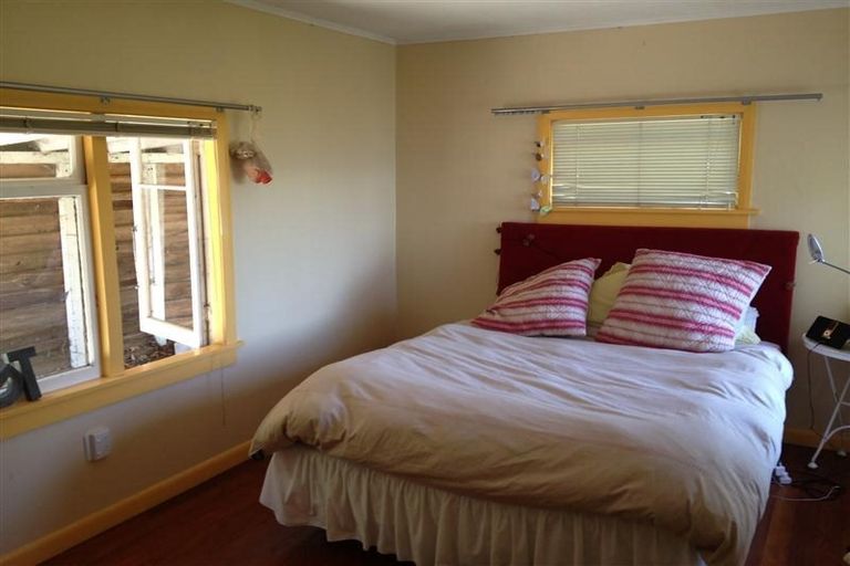 Photo of property in 114 Moana Avenue, Moana, Nelson, 7011