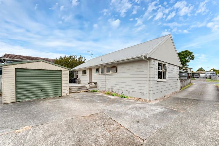 Photo of property in 41 Paterson Avenue West, Pukekohe, 2120