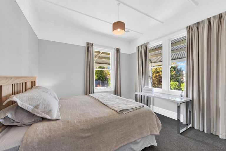 Photo of property in 260 Talbot Street, Geraldine, 7930