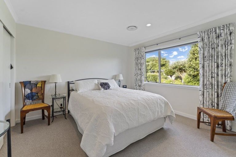 Photo of property in 11 Byron Brown Place, Otaki Beach, Otaki, 5512