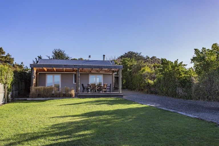 Photo of property in 8 Island Terrace, Motunau, Waipara, 7387
