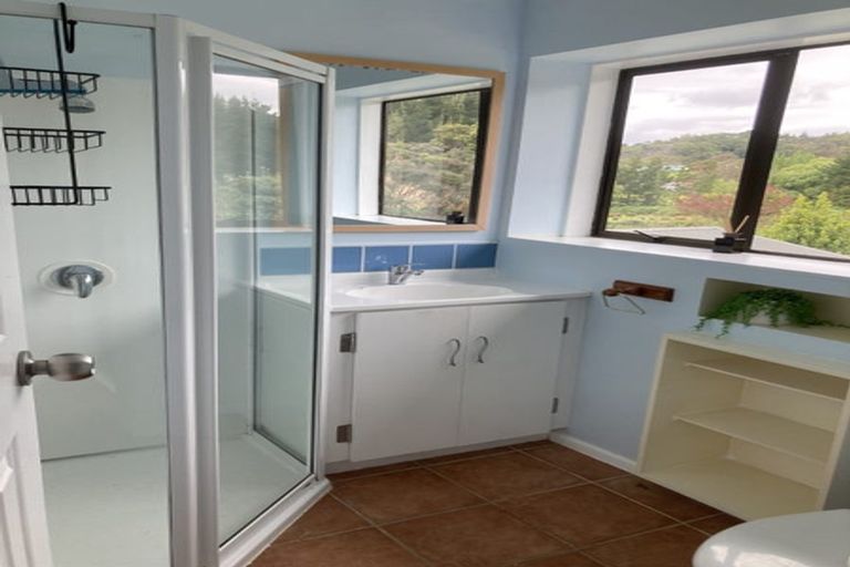 Photo of property in 48c Norana Road, Timberlea, Upper Hutt, 5018