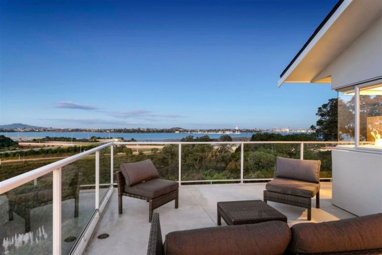 Photo of property in 21 Waimana Avenue, Northcote Point, Auckland, 0627