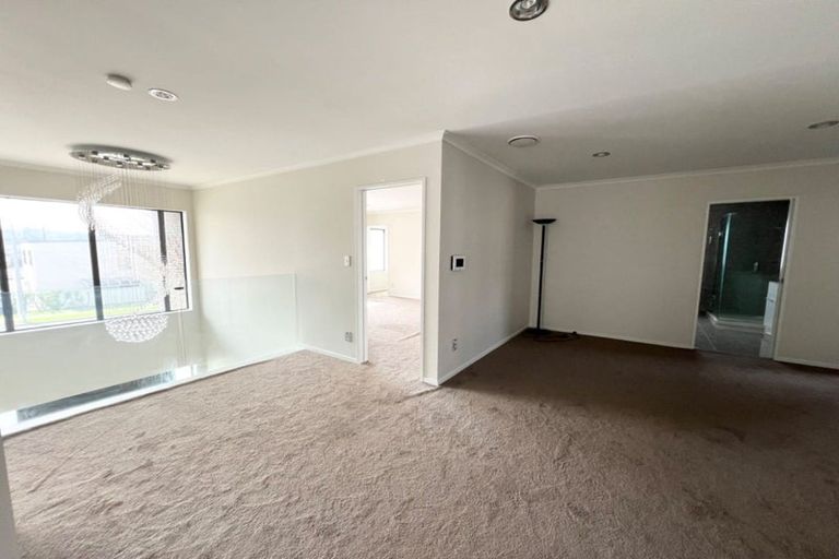 Photo of property in 99 Flat Bush School Road, Flat Bush, Auckland, 2019