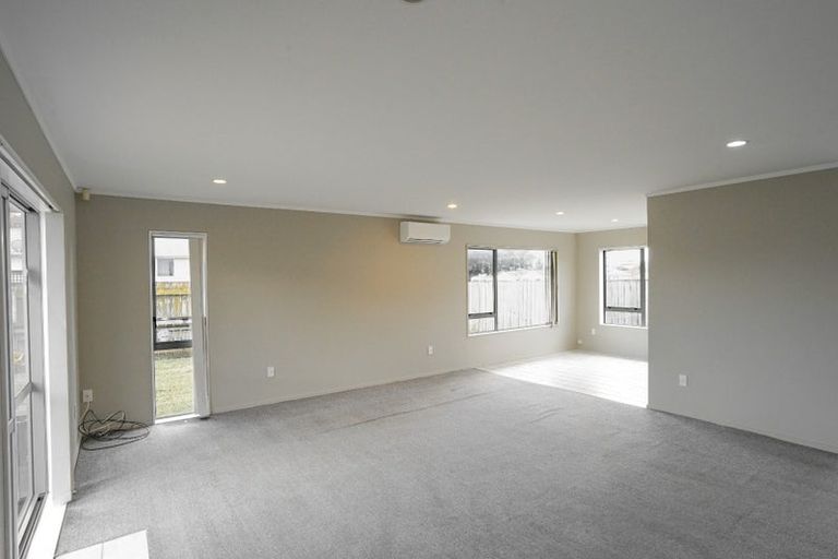 Photo of property in 27 Oratu Place, Manurewa, Auckland, 2102