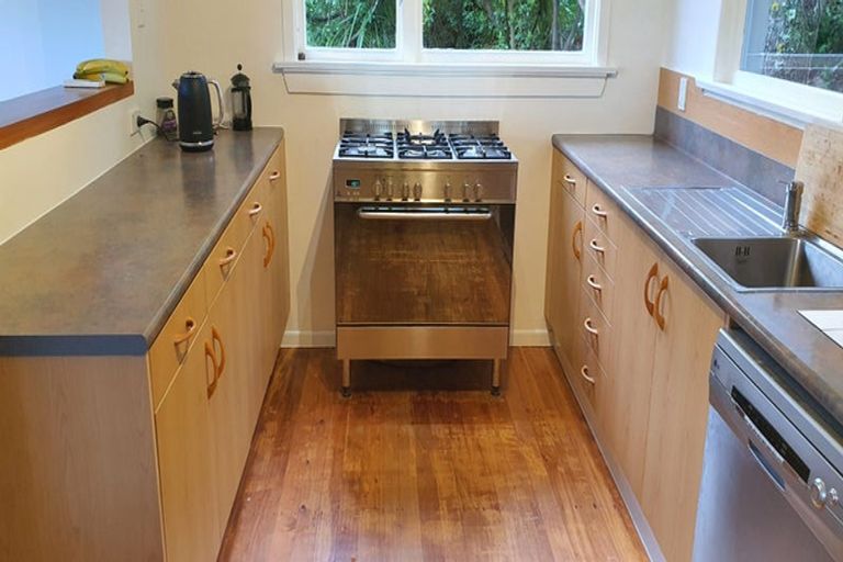 Photo of property in 26b Howard Street, Macandrew Bay, Dunedin, 9014