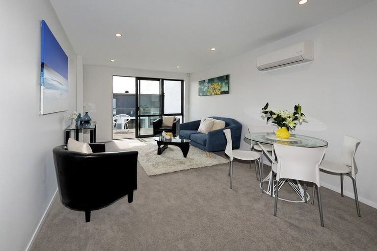 Photo of property in 1 Glenae Lane, Hobsonville, Auckland, 0618