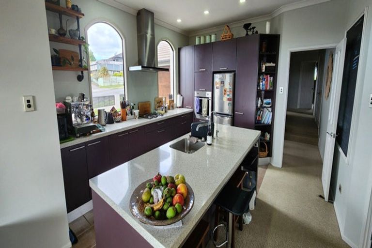 Photo of property in 41 Karamea Street, Whalers Gate, New Plymouth, 4310