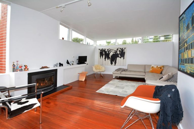 Photo of property in 203 Larnach Road, Waverley, Dunedin, 9013